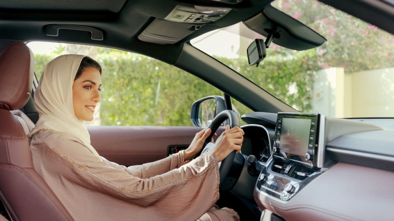 Toyota Corolla Cross 2024 models and trims, prices and specifications